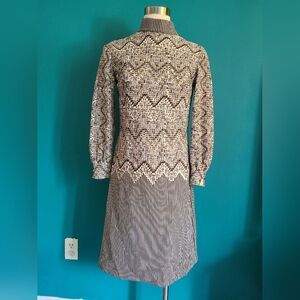 Vintage 1960s shift mini dress, size  medium, retro, groovy, psychadelic, brown,